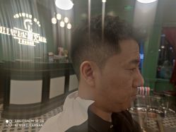 -海文先生国潮烫染男士理发馆