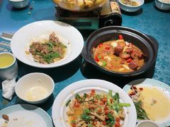 -呷湘厨·鱼汤捞饭·剁椒鱼头·辣椒炒肉(国家会展中心店)