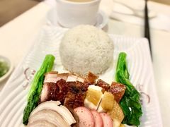 -香港新发烧腊茶餐厅(万象店)