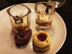 -圣丰索菲特·2 On 988 Café 自助餐厅