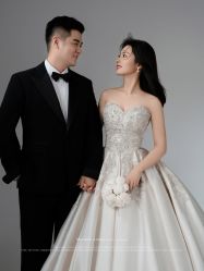 -雪中彩影婚纱摄影·微光艺术中心