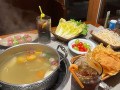 -四点金粥底火锅(沂州里店)