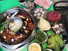 -周幺妹重庆老火锅(银泰城总店)