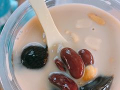 奶茶味燒仙草-八婆婆烧仙草(曾厝垵店)