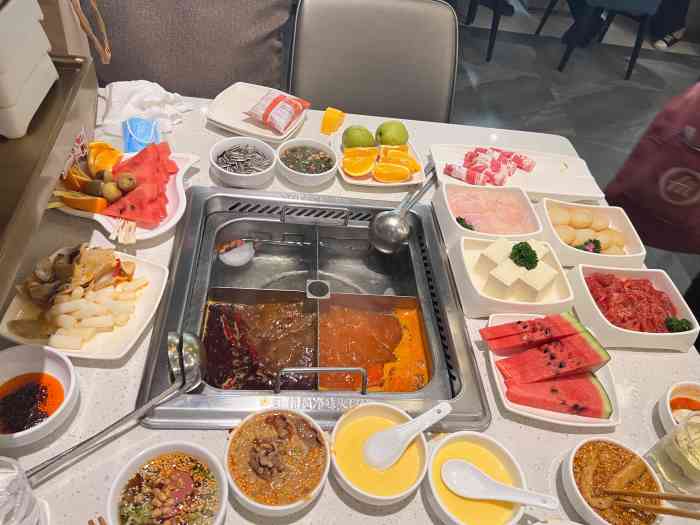 海底捞火锅(印象汇店)-"上周四的大郑州真的是自打记事95起最冷的.