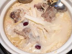 -三人行骨头王火锅(长寿店)