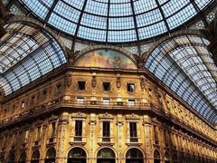 -文艺复兴百货(米兰大教堂广场店)