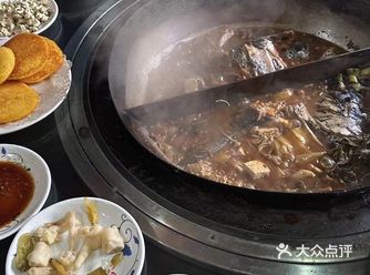 一定不能错过这道菜！店名：「金鼎鱼香生态渔村」