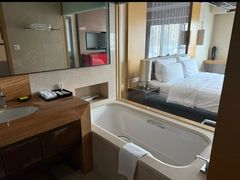 -青岛富力艾美酒店