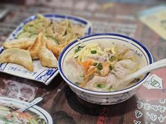 -长人馄饨铺(解放街店)
