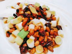 宫保鸡丁-川香楼酒家