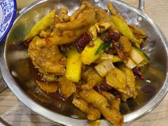 -江城燕子大排档(江汉路步行街店)