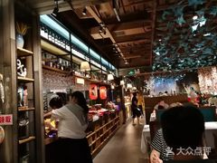 自助取餐区-领鲜活海鲜榴莲自助火锅(东门店)
