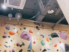 -Upper Climbing Gym 攀岩(华侨城店)