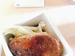 -穹六人间 people 6(岳阳路店)