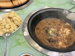 -老渔翁笨锅炖(迎宾路总店)