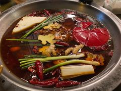 -黄潇洒老火锅(九眼桥宏济巷店)