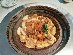 特色牛肉烀饼锅-二十一分小锅炖(中心店)