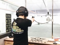 -都市枪神实弹射击俱乐部