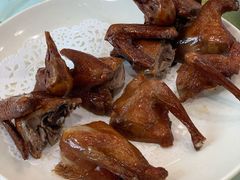 红烧乳鸽-鼎珑点心仔(燕塘店)