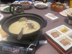 -香山湖家家宴(中山陵店)