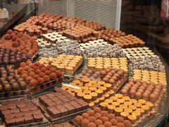 -Laderach 莱德拉(上海环贸iapm店)