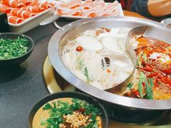 -沸炉重庆老火锅(军事博物馆店)