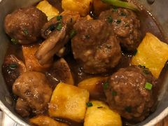 肉圆烧土豆-Tapa Tapa