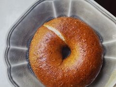 黑全麦碱水贝果-沁屋面包店(人民东路店)