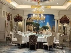 -罗浮宫酒店