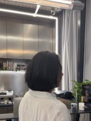 -侨治发型