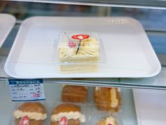 -白玉兰食品甜凤店(合生汇店)