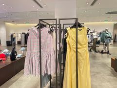 -URBAN REVIVO(青特万达广场店)