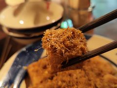 -Cuc Gach Quan Restaurant
