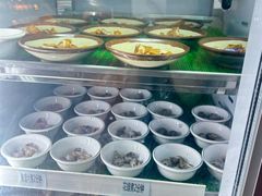 -尚品海鲜肥牛自助火锅(湖明店)
