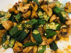 -那家老院子东北菜·饺子·小鸡炖蘑菇(艳华街店)