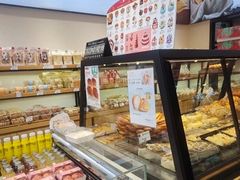 面包甜点陈列柜-宫廷饼屋(西城时代店)