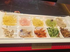 -包整·丝娃娃(一览甲秀楼风景店)