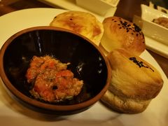 餐前面包配自制辣椒酱-Tajine Moroccan塔金摩洛哥中东餐厅
