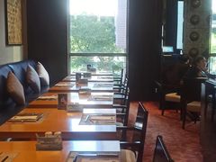 -上海西藏大厦万怡自助餐厅(徐汇店)