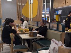 -谭仔米线(皇庭广场店)