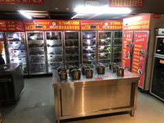 -钢管厂五区小郡肝串串香(滨江店)