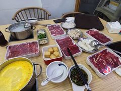 -杨老板·海鲜集市火锅·鲜切牛肉(中防万宝店)