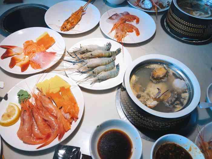 元洪城加餐海鲜自助图片