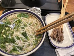 -云阿蛮云南生烫牛肉米线(奉贤路店)