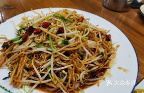 Stir-fried Mung Bean Sprouts with Tofu Skin