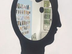 -胶囊画廊