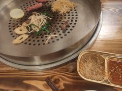 -陈叉子钢盆烤肉(中原万达店)