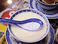 -广信牛奶甜品世家(台东店)