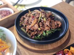灯影牛肉-青梅酒肆PLUS(长白仙岛北路店)